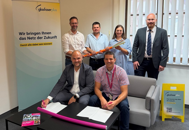 Vertragsunterzeichnung: Vollständiger Glasfaser-Ausbau der Gemeinden Oberstreu, Hendungen, Höchheim und Herbstadt sichergestellt