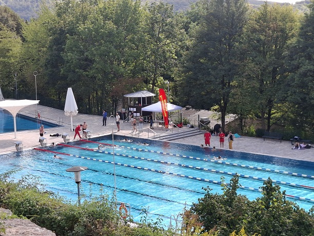 45 Schwimmabzeichen wurden abgenommen beim DLRG-Abzeichentag im Terrassenschwimmbad