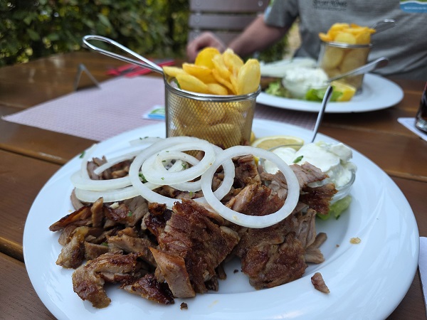 Essen wie Gott in Thessaloniki: Mehr als nur ein Hauch von Griechenland in den Berger Stuben