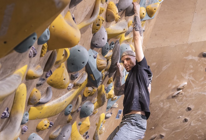 Zwei Sportsfreunde mit einer Passion: Emanuel Schramm (30) und Enrico Diez (32) bouldern in der Bundesliga