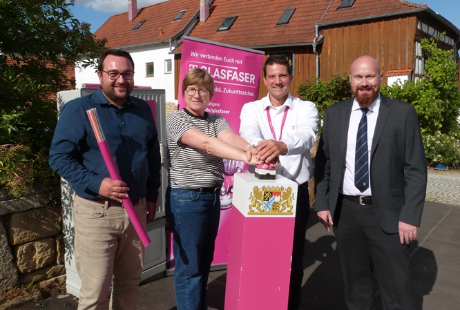 Erfolgreicher Projektabschluss: Wülfershausen an der Saale und Eichenhausen sind vollständig mit Glasfaser-Hausanschlüssen ausgebaut