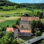Besonderes Ferienprogramm: Eine Sommernacht unter Fledermäusen zu Zeiten der Dämmerung über Schloss Aschach