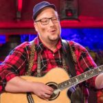 Dreifache Unterhaltung beim Seniorenfrühschoppen: Waldzeller Musikanten sowie die Kabarettisten Thomas Väth als „Schmied aus Bischbrunn“ und Wolfgang Huskitsch aus Dorfprozelten kommen