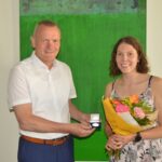 Zwei weitere ehemalige Stadtratsmitglieder verabschiedet: Bürgermeister Thomas Stamm verleiht Verdienstmedaillen an Eva-Maria Wiesmann und Susanne Riedmann