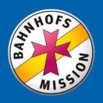 Ein Jahrhundert voller Menschlichkeit: Bahnhofsmission Schweinfurt begeht Jubiläum, Bischof Jung schickt Grußwort