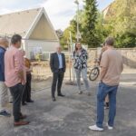 Baustart in Albertshausen: „Wir machen’s uns grüner 2.0“ zwischen Kindergarten und Friedhof