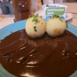 Essen wie Gott in Franken: Sauerbraten und Kürbissuppe im Goldenen Schwan