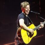 Vorverkauf startet: Michael Patrick Kelly kommt im August 2027 auf den Schlossplatz Coburg