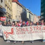 Schulstreik gegen Wehrpflicht Würzburg: Mehr Protest als erwartet, Solidarität von den Linken
