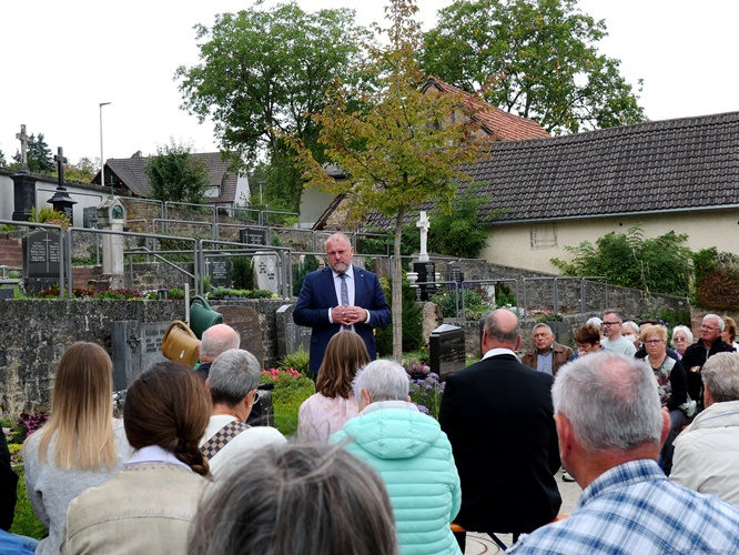 Tag des Friedhofs in Roßbrunn: Ort der Erinnerung, Begegnung und Zukunft