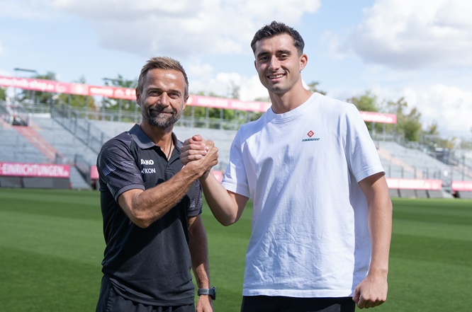 Der dritte Neue an einem Tag: Würzburger Kickers verpflichten Thomas Kastanaras aus Augsburg
