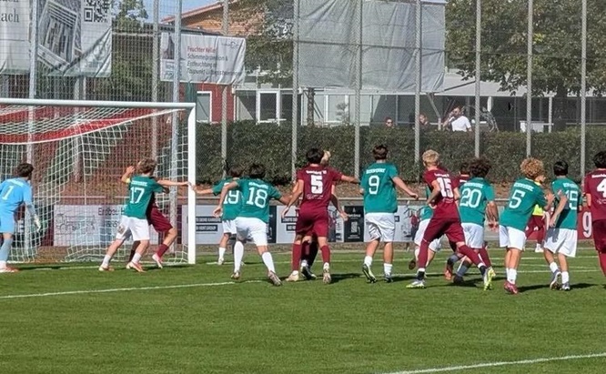 Die U19 der Schnüdel feiert einen souveränen 4:0-Heimsieg gegen Eintracht Bamberg und freut sich nun auf den Club, die U17 gewinnt in Heimstetten