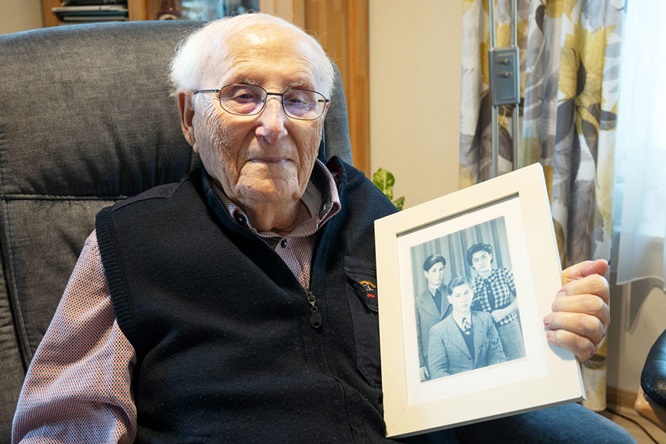 „Es ist immer in meinem Kopf“: Holocaust-Überlebender Albrecht Weinberg im Schweinfurter KuK