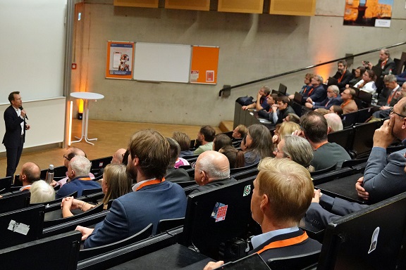 Vernetzungstag für alle Hochschulangehörigen: Beim THWS Campus Day gab´s Lehrpreise und BayZiel-Zertifikate