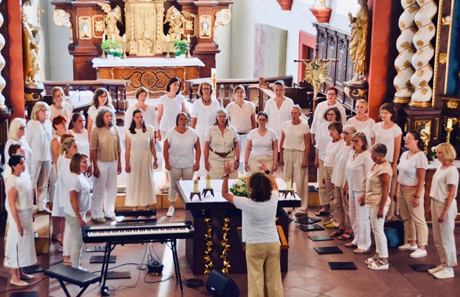 „Der Klang des Atems“ in der St. Laurentius-Kirche: Der Frauenchor Thüngersheim ist am 25. Oktober zu Gast beim Akkordeonorchester in Marktheidenfeld