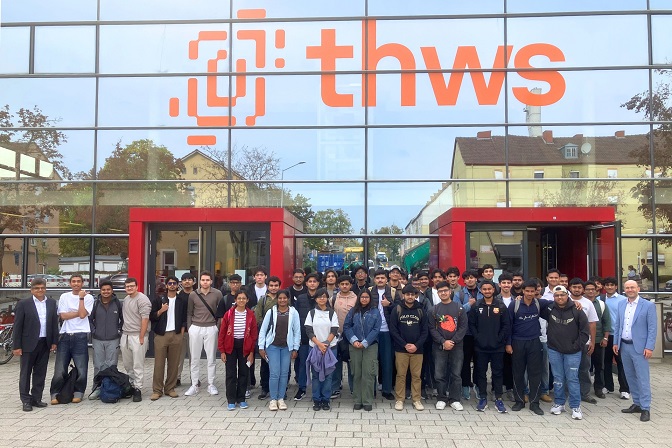 Zehn Jahre Mechatronics: Meilenstein für den internationalen Bachelorstudiengang an der THWS
