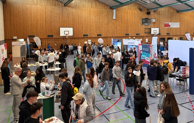 Zukunft anpacken, regionale Unternehmen und Hochschulen zusammenbringen: Volles Haus bei der Jobmesse in Marktheidenfeld