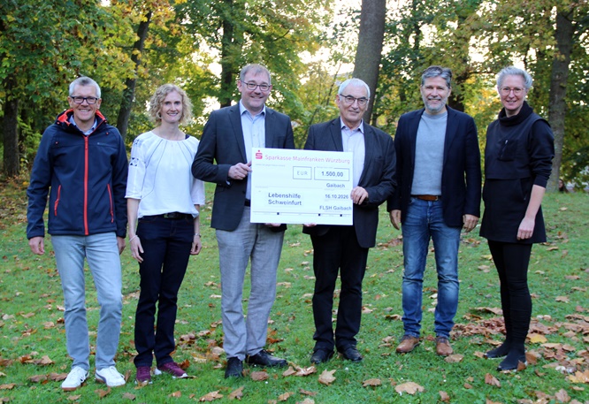 Spendenlauf bei Sommerfest bringt 1.500 Euro: Das Franken-Landschulheim Schloss Gaibach unterstützt Lebenshilfe-Kindergarten
