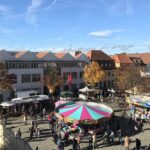 Haßfurter Kirchweih lädt zum Herbst-Bummel ein: Festbetrieb vom 16. bis 20. Oktober mit Vergnügungspark, Kirchweihmarkt und verkaufsoffenem Sonntag