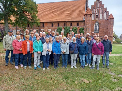 Zwischen blühender Heide und Elbphilharmonie: Studienreise der Katholischen Landvolkbewegung führte in die Lüneburger Heide