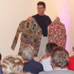 Auf Einladung der Kulturfreunde: Mäc Härder brachte Tulpen auf die Bühne in Grettstadt