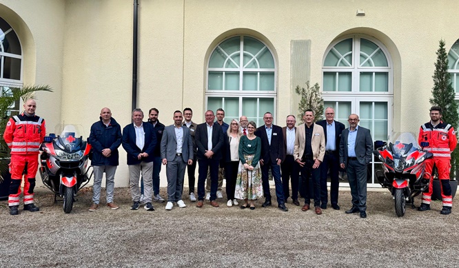 Rhöner Notfallsymposium: Rhön-Klinikum Campus Bad Neustadt und Bayerisches Rotes Kreuz bringen 150 Teilnehmende zum interdisziplinären Austausch zusammen