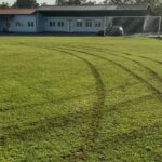 Autorennen im Oberschwarzacher Herrenbergstadion: Melden sich die „Testfahrer“ nach dem Beshcädigen des Rasens?