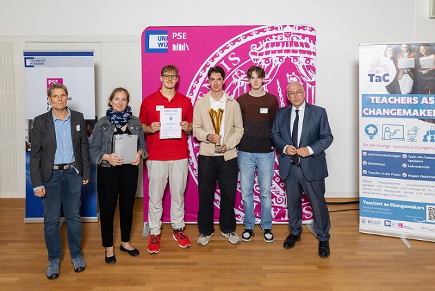 Das Schweinfurter Alexander von Humboldt-Gymnasium gewinnt den TaC Award mit einem Projekt gegen Hass im Netz