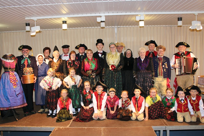 Lebendige Tradition: Fränkische Trachtengeschichte begeistert im Kreisalten- und Pflegeheim Werneck